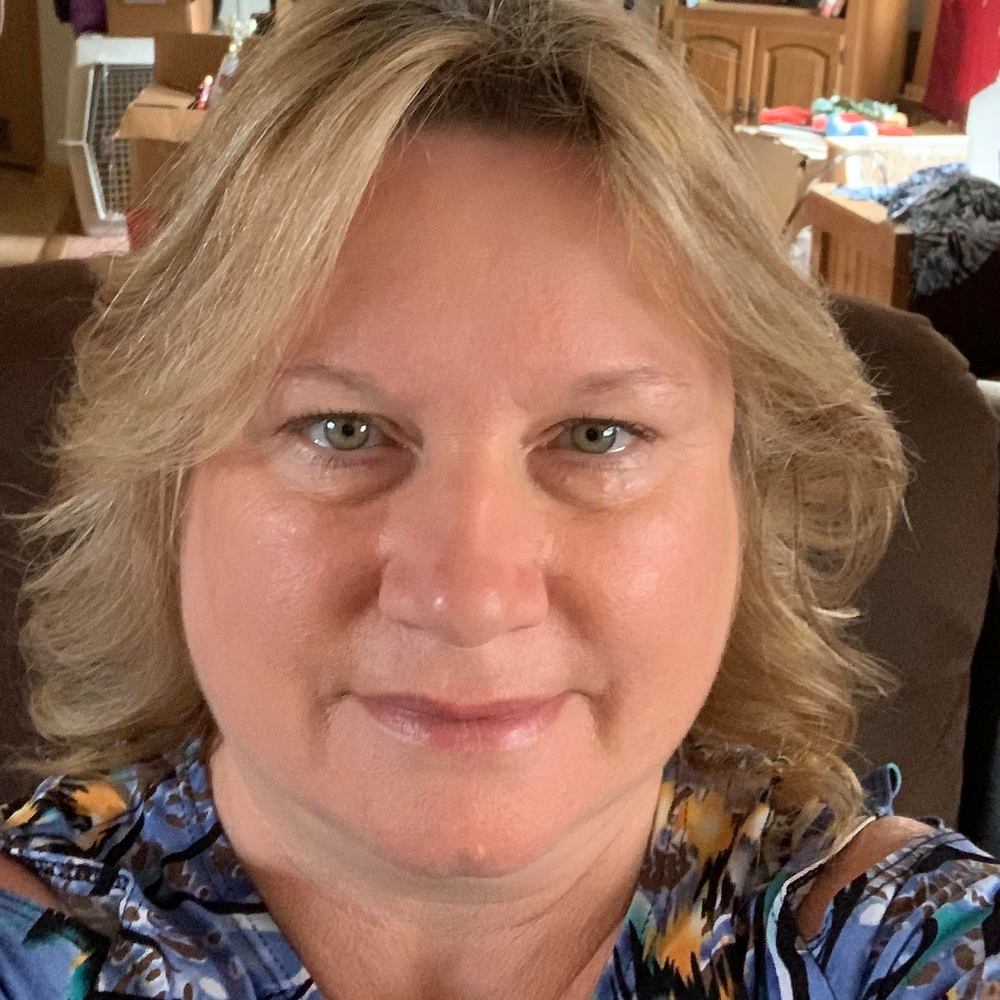 Meet your Posher, Lori
